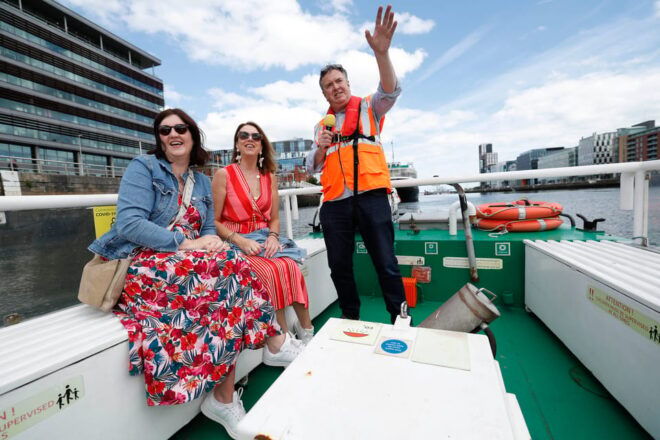 Dublin: Old Liffey Ferry Guided Tour - Exploring the River Liffey