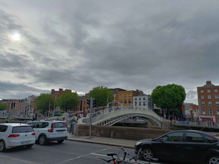 Dublin: Self-Guided Smartphone Audio Tour of Temple Bar - Experience