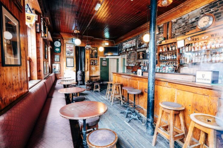 Dublin: Sip & Stroll Whiskey History Walking Tour With Lunch - Duration and Meeting Point