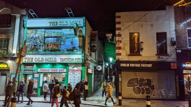 Dublin: Temple Bar Self-Guided Must-See Highlights Tour - Customer Reviews