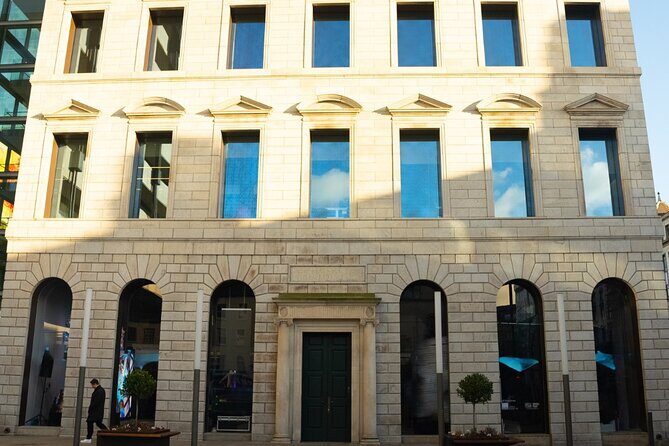 Dublin World of Illusion Entry Ticket with Interactive Exhibits - FAQ