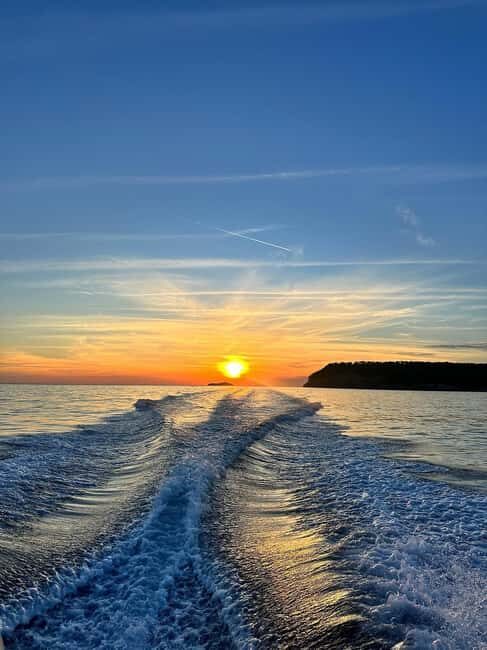 Dubrovnik: 1 Hour Sunset Cruise Around Old City Dubrovnik - The Experience in Detail  