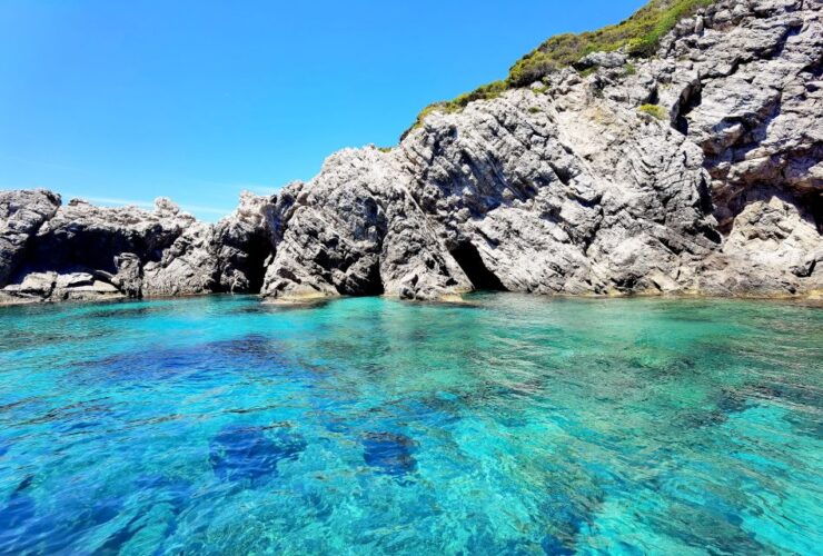 Dubrovnik: Blue Cave & Sunj Beach Boat Tour With Drinks - Tour Duration and Language Availability