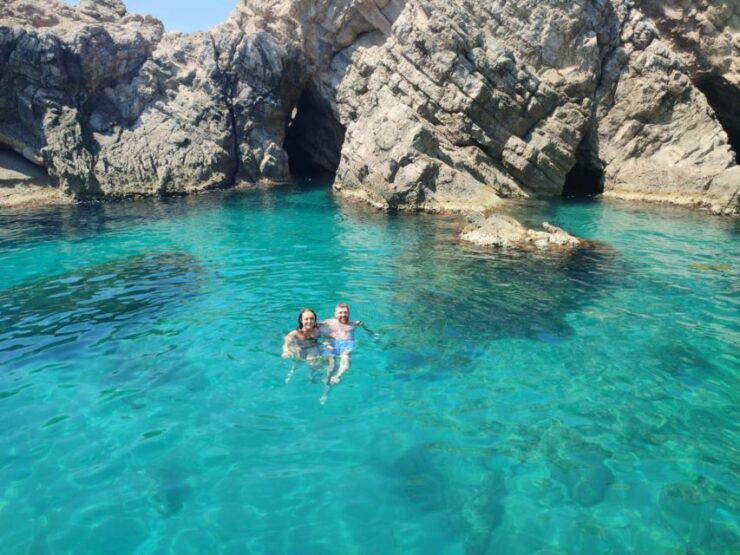 Dubrovnik: Blue Cave & Sunj Beach Boat Tour With Drinks - Pickup Options and Safety Briefing