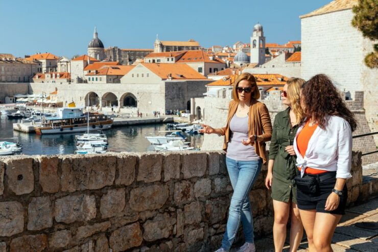 Dubrovnik: Breakup of Yugoslavia Walking Tour - Tour Duration and Languages