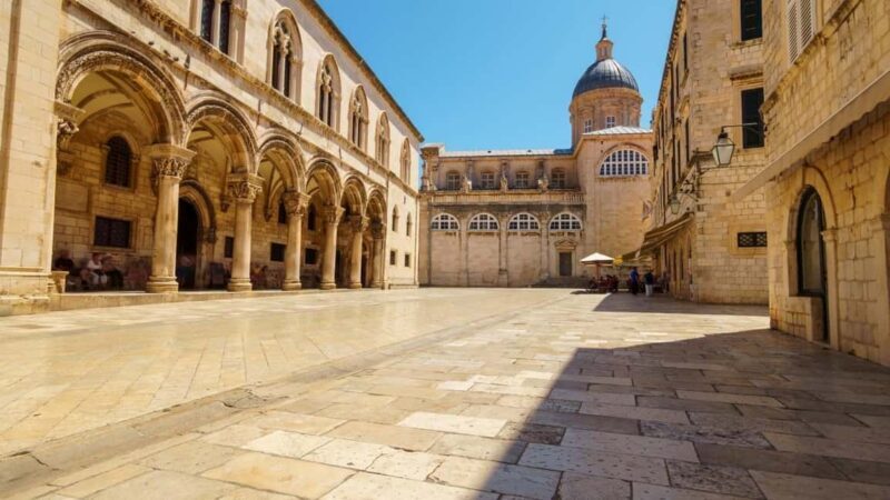 Dubrovnik: City Walls, Stradun & Old Town Story Walking Tour - Exploring Dubrovniks Old Town: A Walking Tour Worth Your Time
