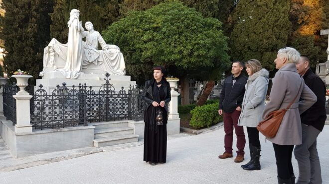 Dubrovnik: Ghosts and Mysteries Walking Tour - Meeting Point Details