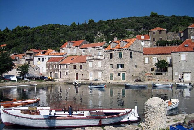 Dubrovnik Islands Boat Tour With Lunch and Unlimited Drinks - Island Exploration and Lunch Options