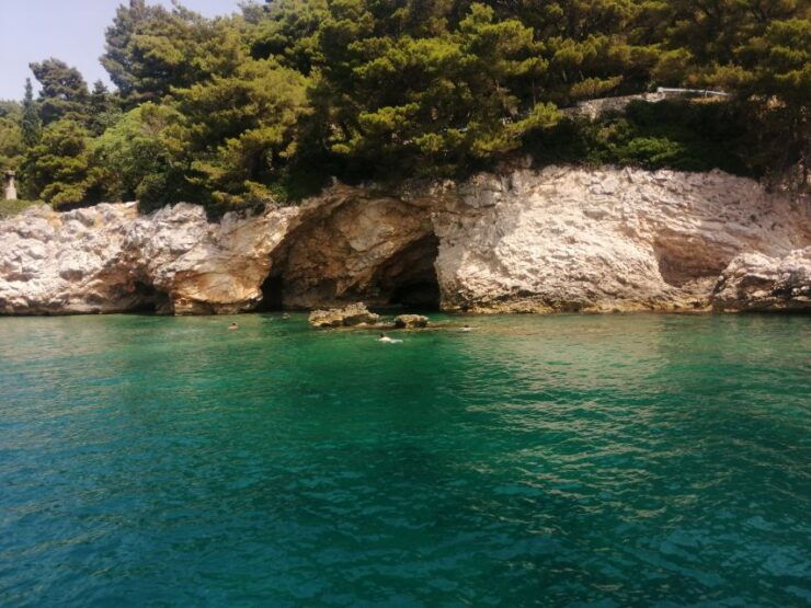 Dubrovnik: Lokrum and Betina Cave Private Speedboat Tour - Good To Know
