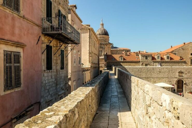 Dubrovnik: Old Town and City Walls Guided Walking Tour - Tour Highlights