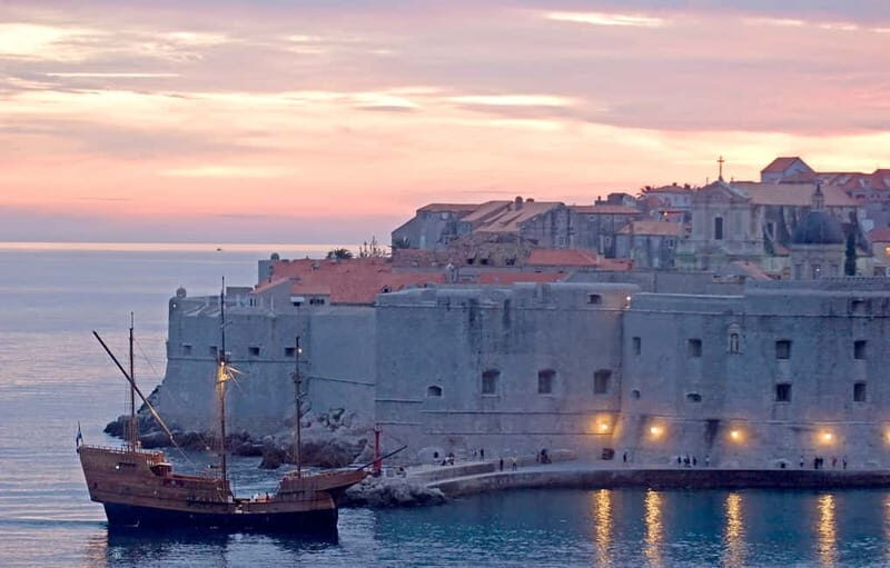 Dubrovnik: Panoramic Sunset Cruise-Karaka Ship (adult only) - Insights from Reviewers