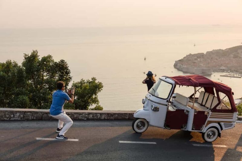 Dubrovnik: Piaggio Ape Callesino Private Tour - The Experience of the Guide and Vehicle