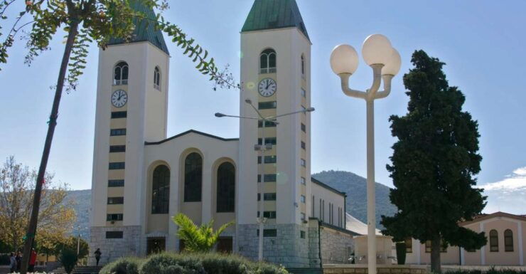 Dubrovnik: Private Day Trip to Medjugorje With Hotel Pickup - Experience Highlights