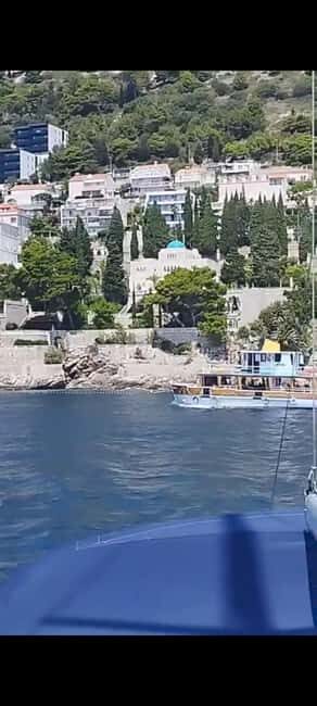 Dubrovnik : Private Sunset tour on a yacht around Dubrovnik - Authentic Insights from Reviewers