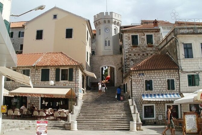 Dubrovnik Private Tour From Montenegro - Local Insights