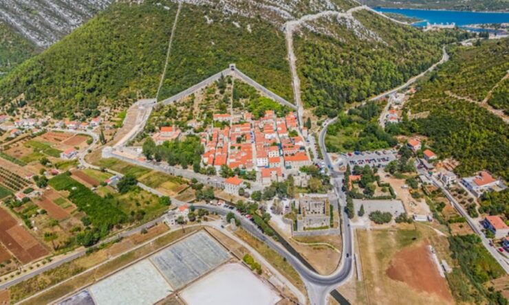 Dubrovnik: Private Transfer to Split With Oyster Tasting - Activity Details