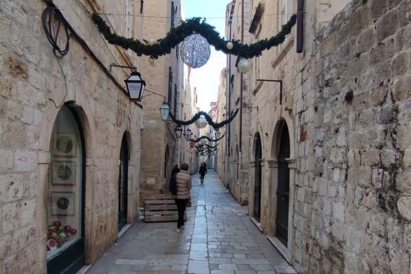 Dubrovniks Old Town Walking Trip - The old port and the Lazzaretti