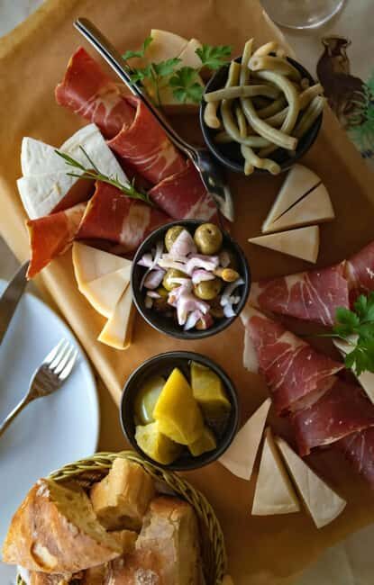 Dubrovnik Scenic Tour & Lunch/Dinner at Country Estate - FAQs