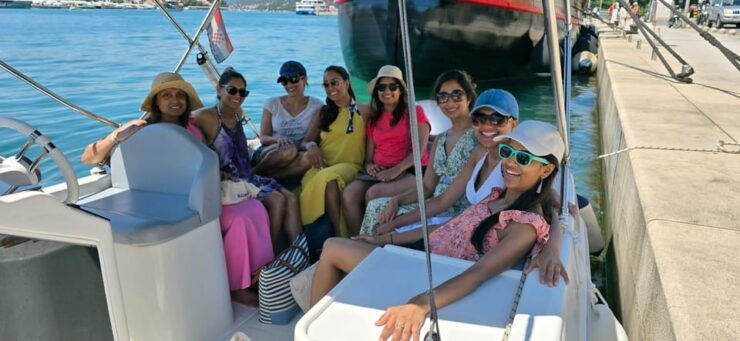 Dubrovnik: Small Group Boat Tour to Blue Caves & Sandy Beach - Good To Know