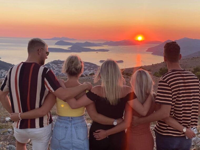 Dubrovnik Sunset Mountain Tour With Wine - Transportation and Group Dynamics