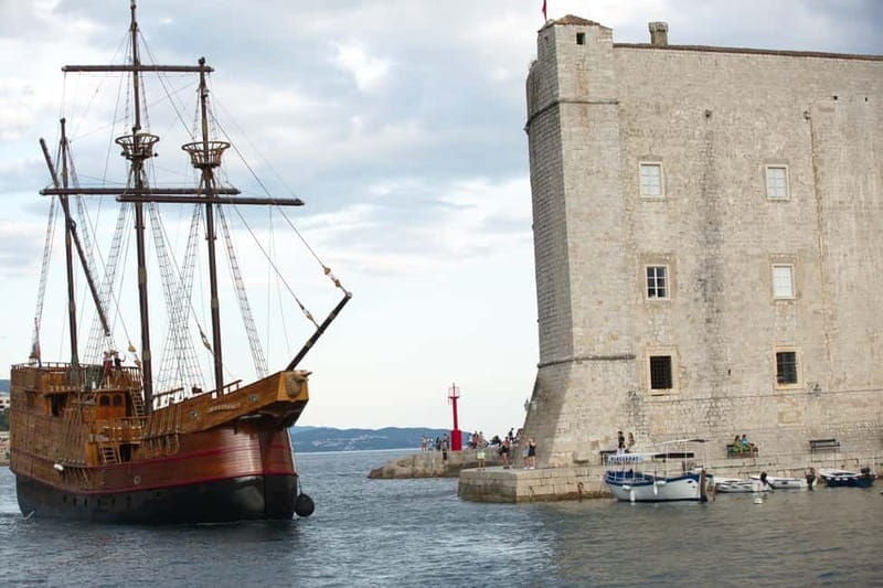 Dubrovnik walking tour and cruise on Karaka ship - Good To Know