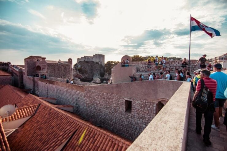 Dubrovnik: Walls and Wars Walking Tour - Tour Details
