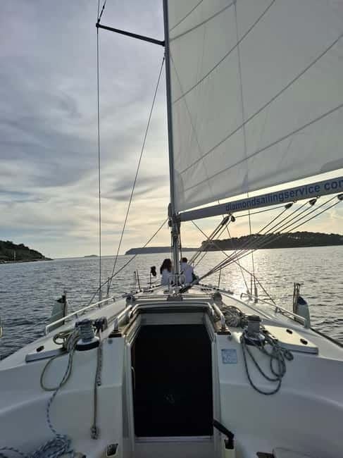 Dubrovnik:Romantic Sunset with a bottle of wine on a yacht - FAQ