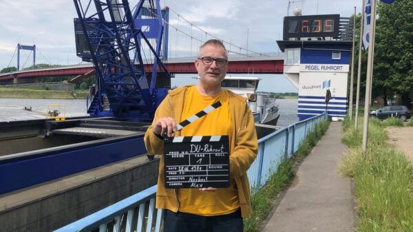 Duisburg: Self-Guided Schimanski Filming Locations Tour - Discovering Schimanskis World