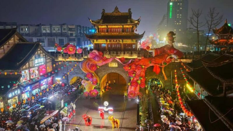 Dujiangyan: Evening Lantern Tour with Local Food - Good To Know