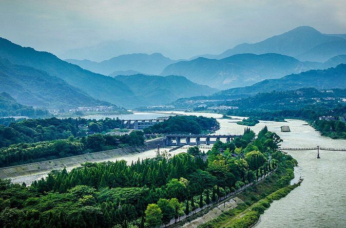 Dujiangyan Half Day Tour and Blue Tears Night View - A Closer Look at the Itinerary