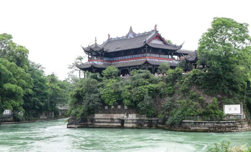 Dujiangyan Irrigation System & Mt. Qingcheng (Small Group) - An Introduction to the Tour Experience