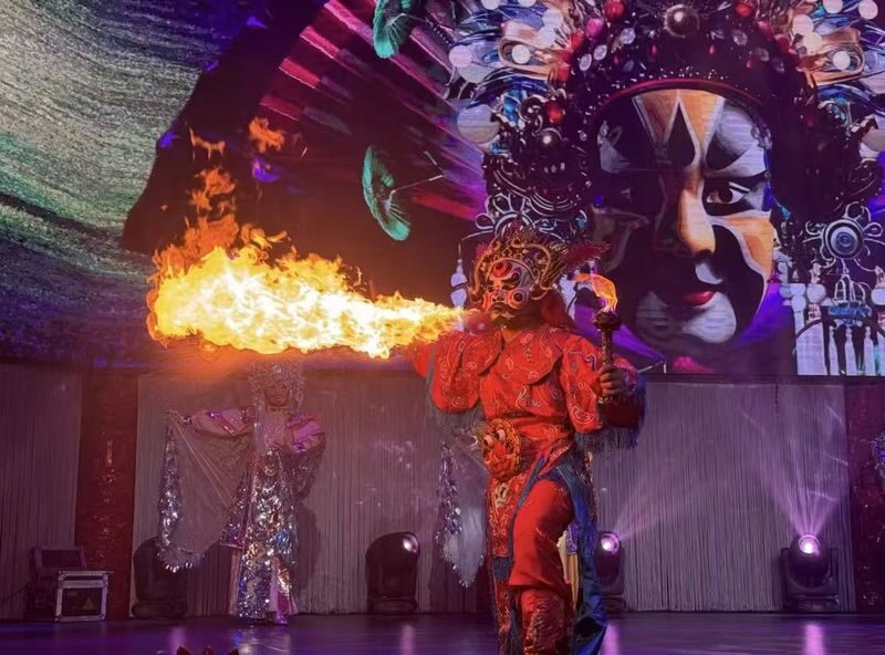 Dujiangyan & Panda Valley Day Tour in Chengdu + Sichuan Opera Performance - Waiting for Nanqiao after sunset