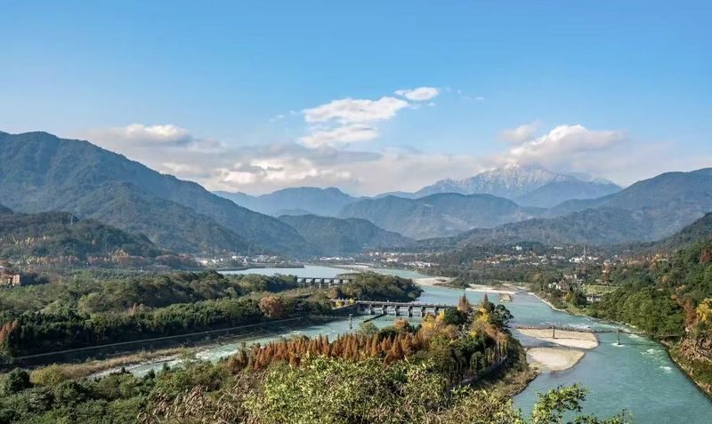 Dujiangyan & Panda Valley Day Tour in Chengdu + Sichuan Opera Performance - Booking, changes and cancellation