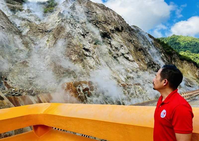 Dumaguete-Valencia Tour: Pulangbato Falls, Hot Spring, Sulfur Vents - Sulfur Vents: a glimpse of Valencia’s volcanic activity