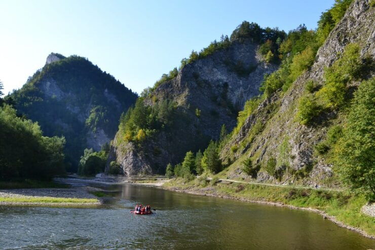 Dunajec River Rafting Tour From Krakow - Key Points
