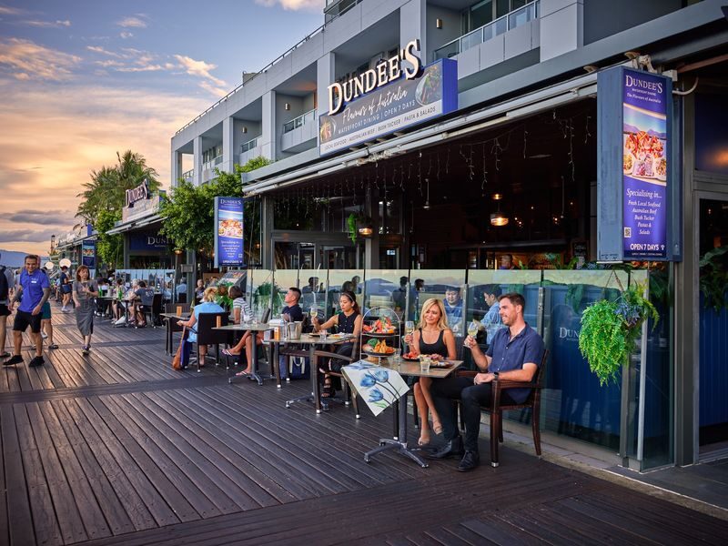 Dundees At The Waterfront Dining Experience In Cairns - What to know before you book