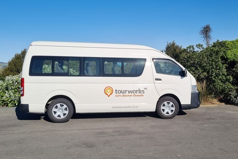 Dunedin City Highlights & Larnach Castle Gardens Tour - Dunedin in a half-day