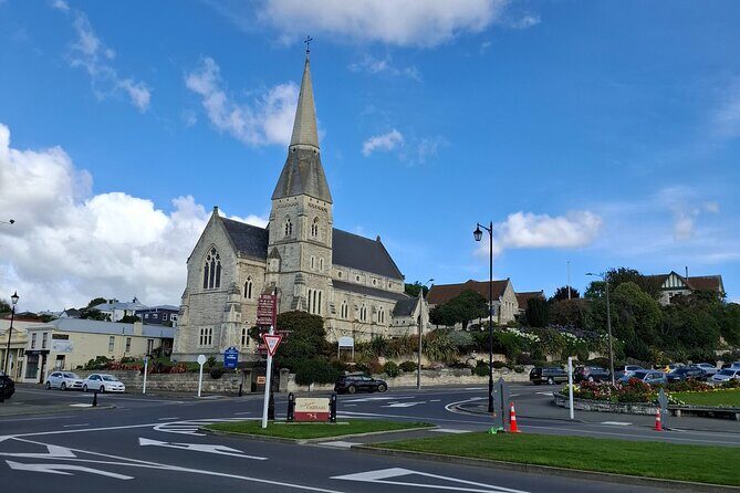 Dunedin & North Otago Scenic & Wildlife Tour - FAQ