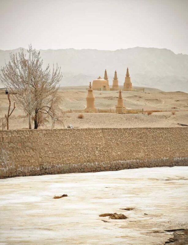 Dunhuang Highlights Tour: Mogao Caves, Desert & Night Market - Evening at Dunhuang Night Market