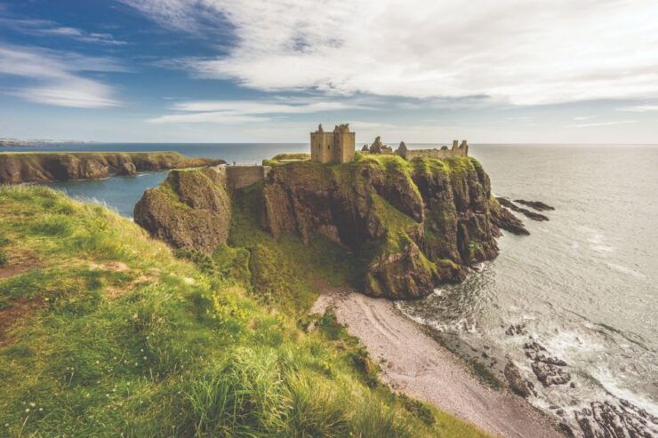 Dunnottar Castle and Royal Deeside 1-Day Tour From Aberdeen - Tour Experience
