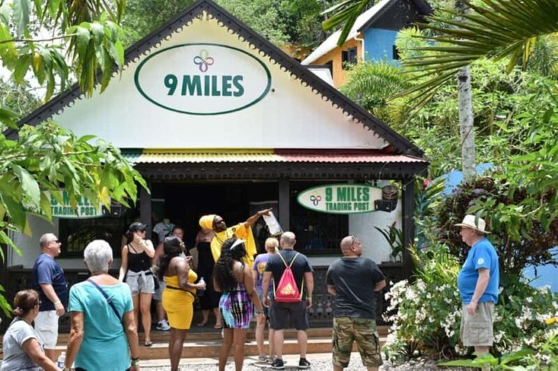 Dunn's River Falls, 9 Mile/ Blue hole - Good To Know