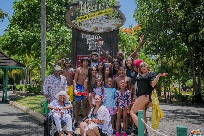 Dunn's River Falls, Blue Hole, ATV, Horseback Riding Combo Tour - FAQ