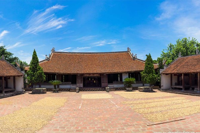 Duong Lam Ancient Village and Biking Tour From Hanoi - Lunch and Local Cuisine