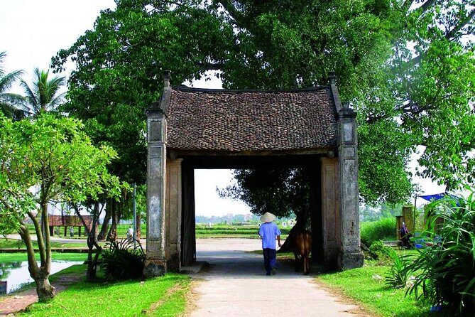 Duong Lam Ancient Village and Local Life Private Day Tour - Good To Know