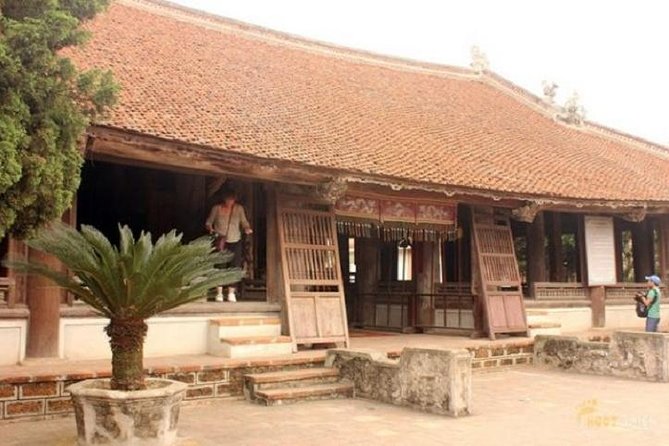 Duong Lam Ancient Village and Mia Pagoda Private Tour Full Day - Inclusions