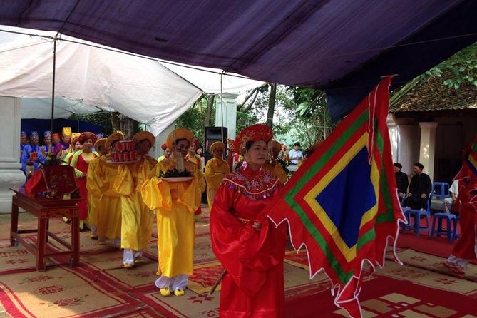 Duong Lam Ancient Village Full Day Private Tour - Local Cuisine