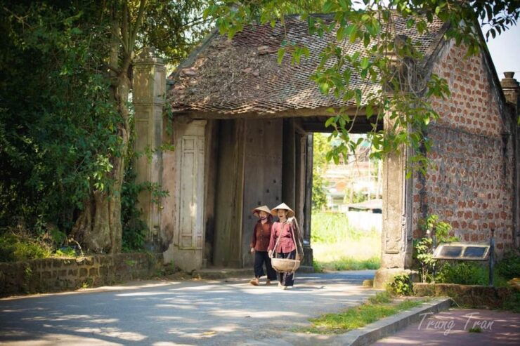 Duong Lam Ancient Village Private Day Tour - Good To Know