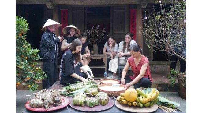 Duong Lam Ancient Village Private Tour In Ha Noi - Important Information