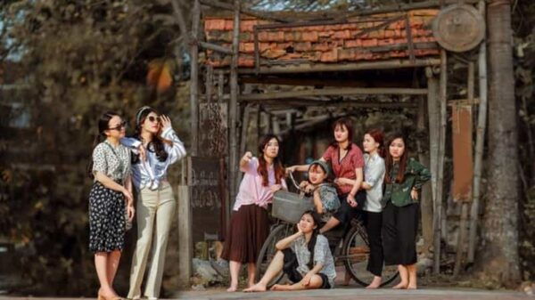 Duong Lam Ancient Village Private Tour In Ha Noi - Frequently Asked Questions