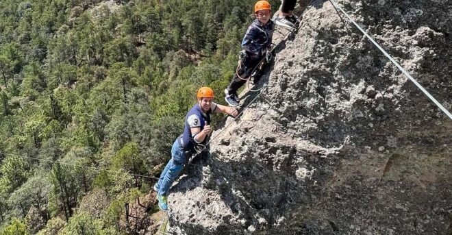 Durango: Pyramid Park Mountain Climbing Experience - Traversing Rugged Rock Corridors